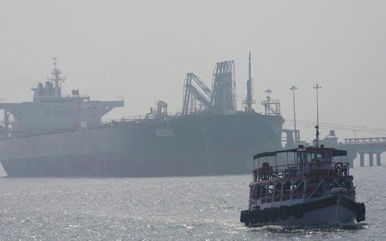 Irã negocia trânsito seguro de navios no estreito de Ormuz com países estrangeiros