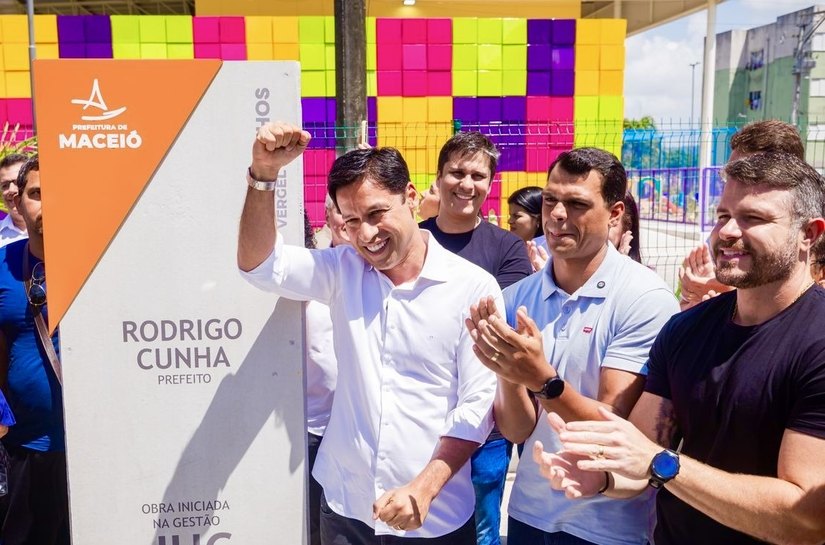 Prefeito Rodrigo Cunha entrega Gigantinhos Bilíngue Parque da Lagoa e destaca transformação histórica no Vergel
