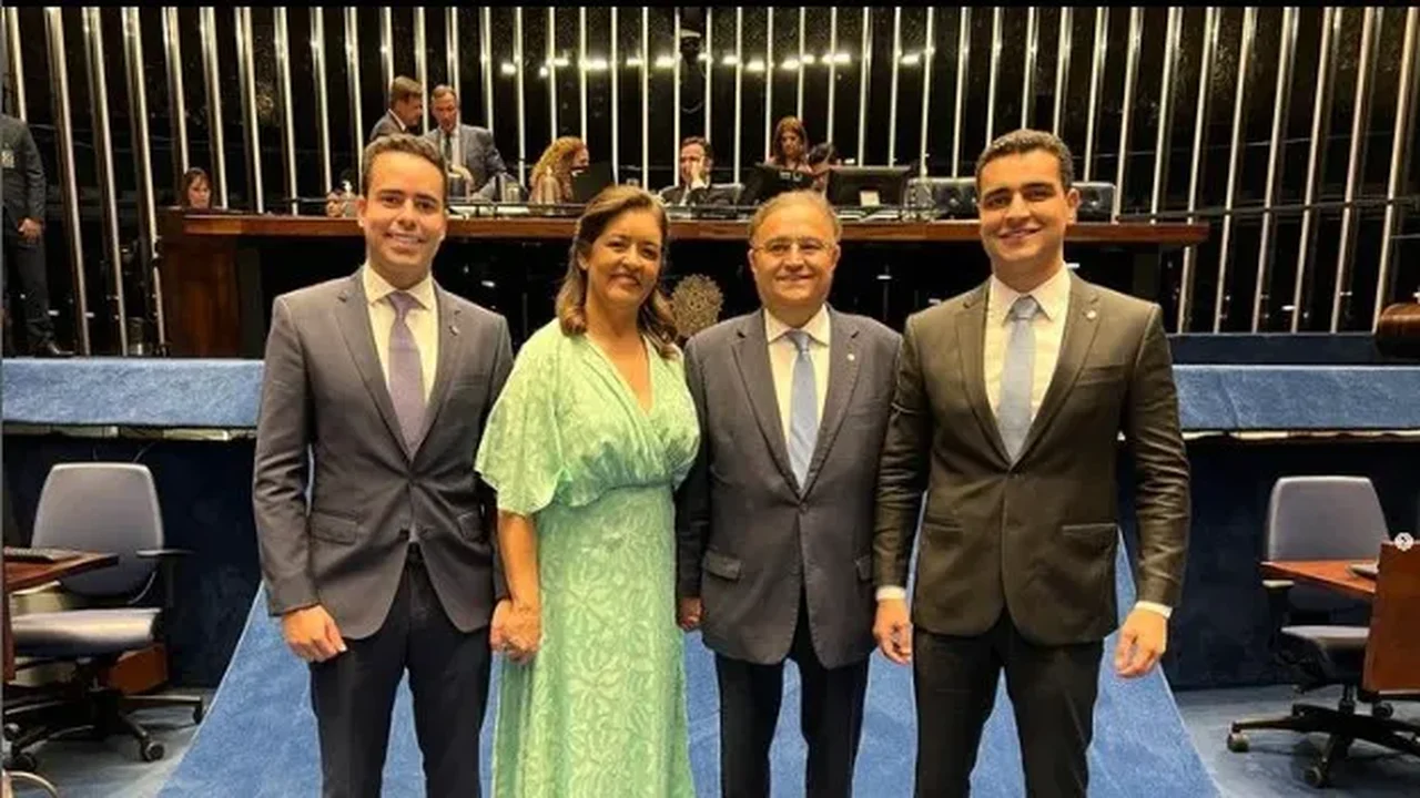 À espera da cadeira (definitiva?) no Senado Federal