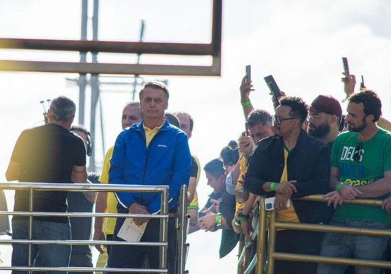 Bolsonaro convoca apoiadores na Paulista e faz referência a Trump: 'Make Brazil great again'