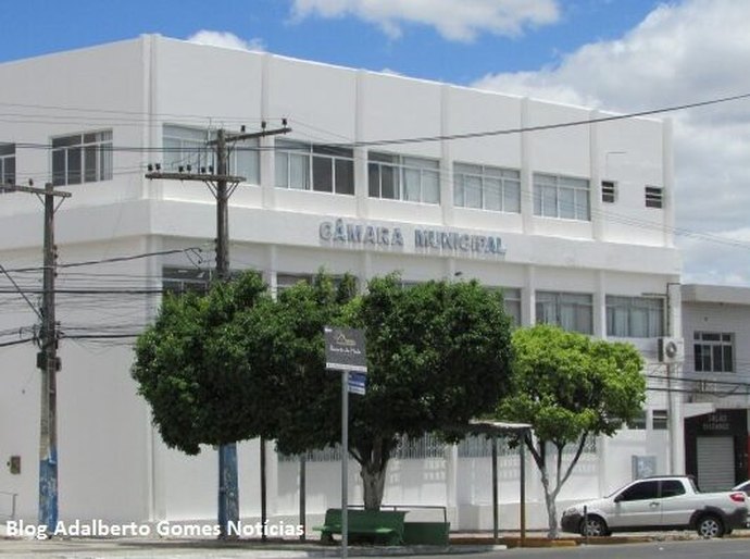 Justiça cassa mandatos de vereadores do PT em Delmiro por fraude à cota de gênero
