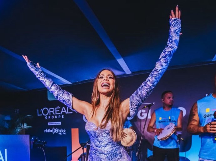 Estilista alagoano Augusto Christoff veste cantora Lexa no Carnaval do Rio