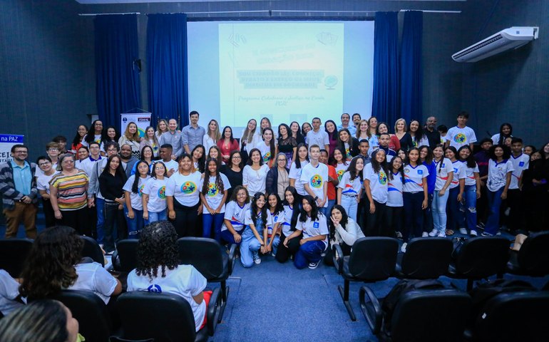 Catorze alunos da rede estadual são premiados no Concurso de Redação da Esmal