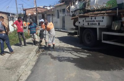 Seminfra conclui limpeza de galerias na Orla de Maceió  
