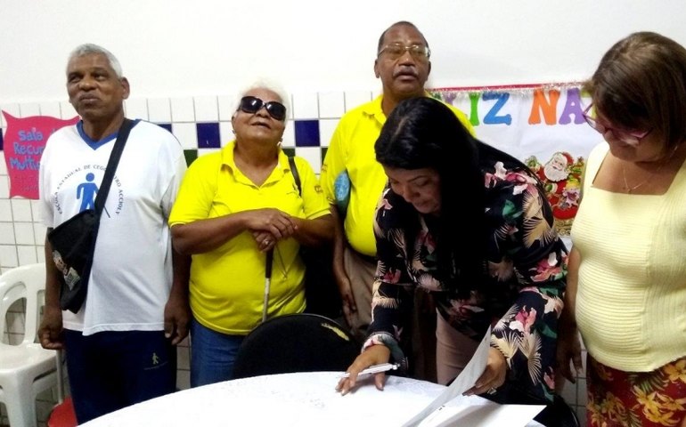 Semudh entrega equipamentos para a Escola de Cegos Ciro Acioly