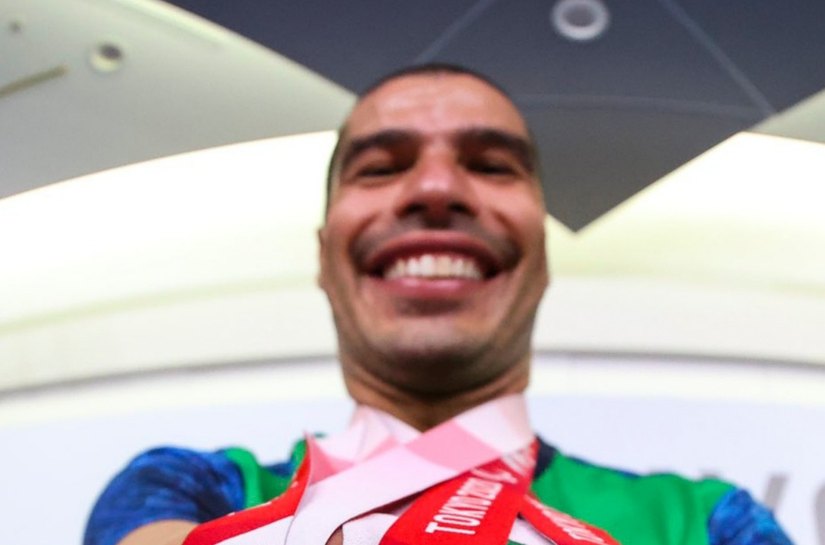 Maior medalhista paralímpico da história do Brasil transforma a própria trajetória em projeto de inclusão pelo esporte
