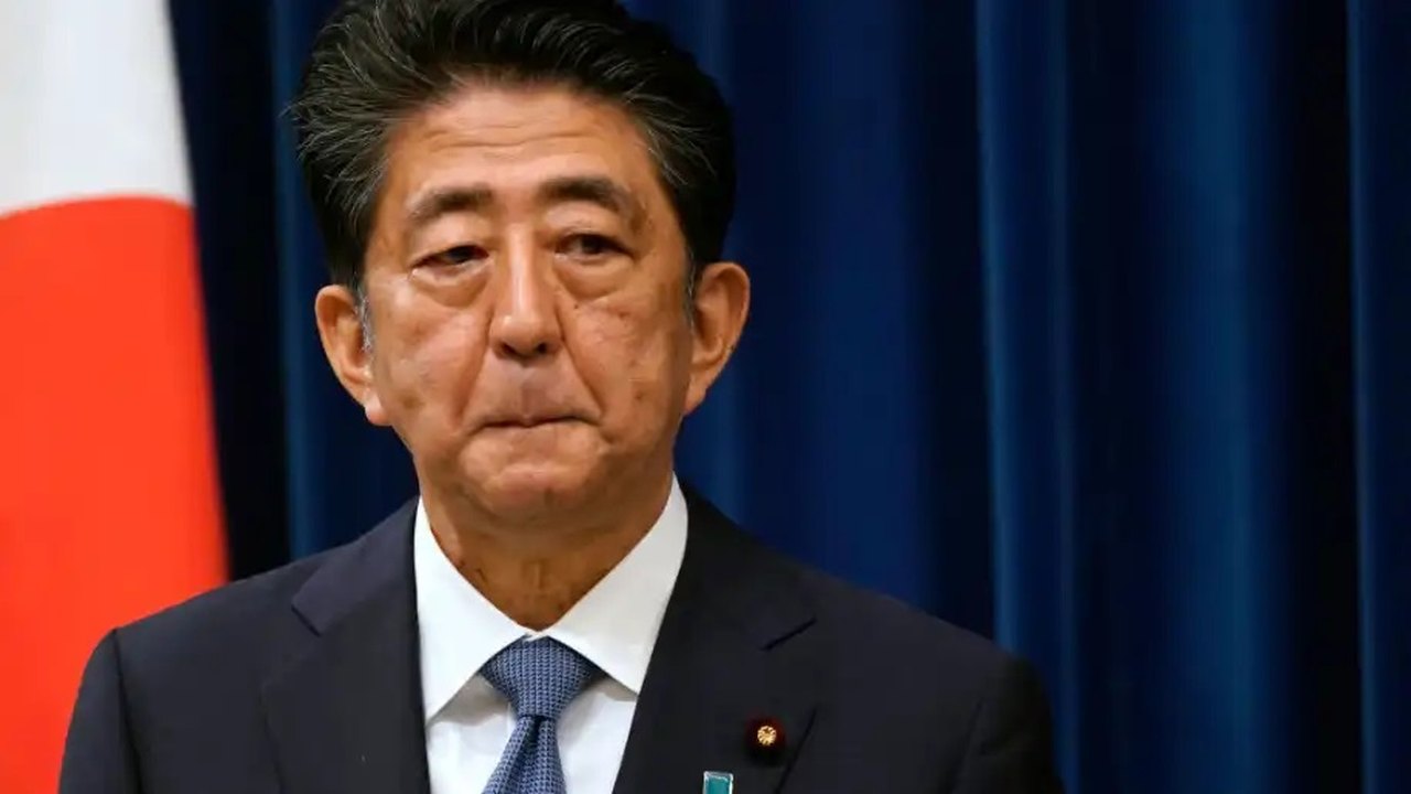 Shinzo Abe, ex-premiê do Japão, é assassinado a tiro durante ato de campanha