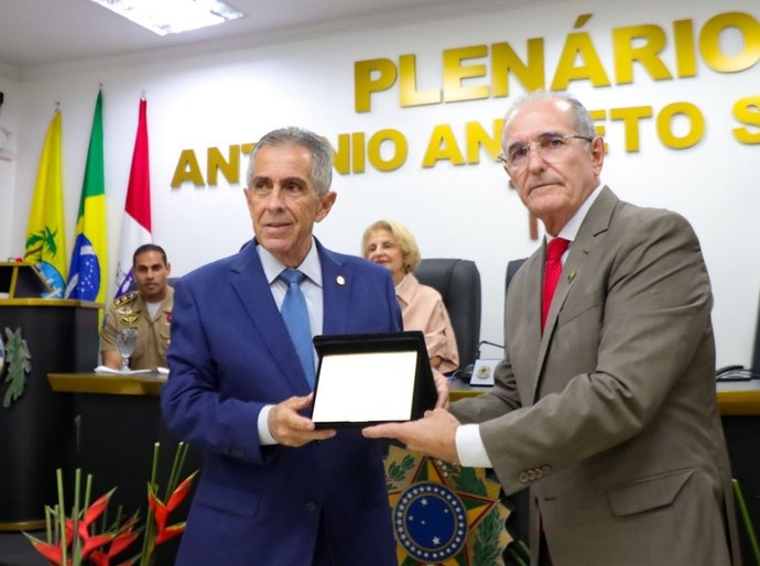 Orlando Rocha Filho recebe título de cidadão honorário de Pilar