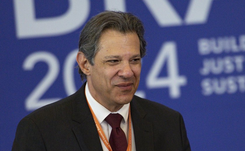 Haddad diz que Defesa deve perder R$ 2 bi por ano com pacote de corte de gastos