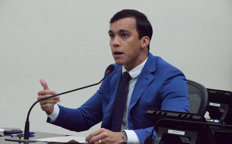 Delegado Leonam propõe policiamento especializado nas praias de Maceió para combater criminalidade