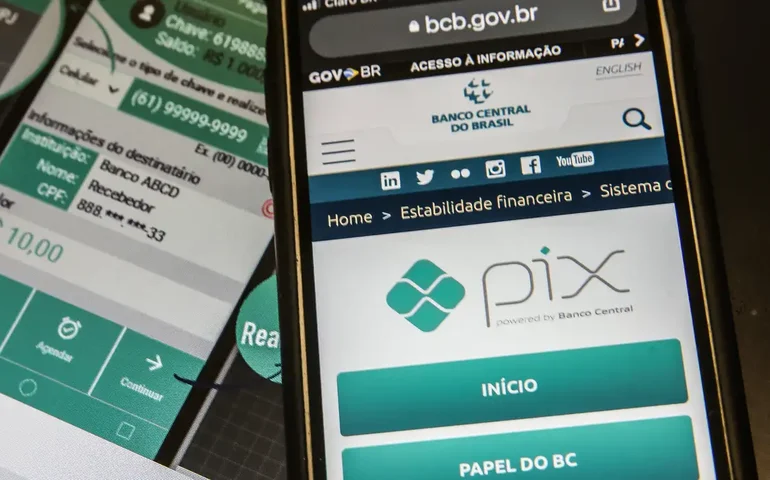 Transações via Pix em 2023 sobem 58% ante 2022 para R$ 17,2 tri, diz relatório