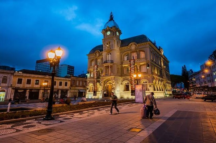 Os encantos da bela Curitiba