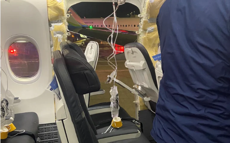 United Airlines diz que encontrou diversos parafusos soltos em 'porta tampão' dos Boeing 737 MAX