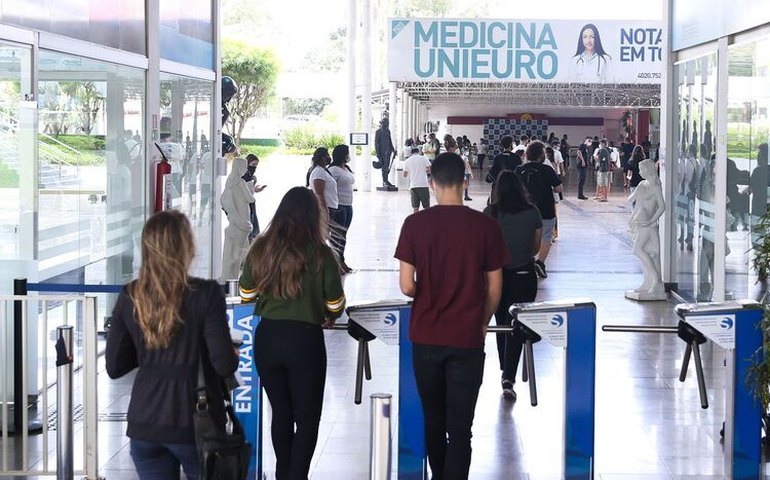 Enem será reaplicado nos dias 9 e 16 de janeiro