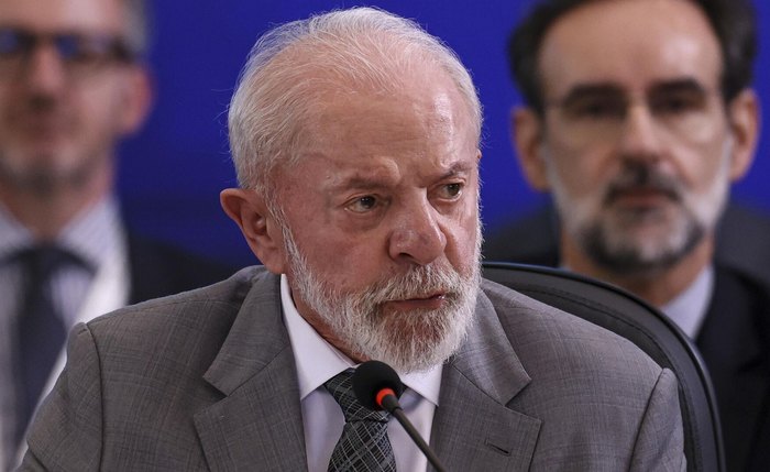 Fraude no INSS: Lula diz que não fará 'show de pirotecnia' com investigação Fraude no INSS: Lula diz que não fará 'show de pirotecnia' com investigação
