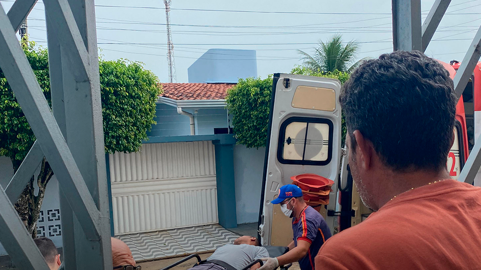 Penedo: Ouvinte Desmaia ao Vivo em Programa de Rádio Enquanto Pedia Ajuda para Medicamentos