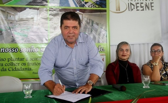 Adriano Ferreira Barros