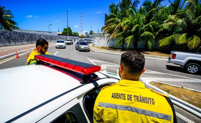 Trânsito na Av. Dr. Antônio Gouveia passará a ser mão única em direção ao Litoral Sul a partir do dia 16/12