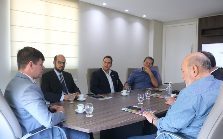 Reunião na OAB/AL discute ações efetivas para a região dos Flexais, em Maceió