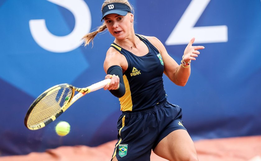 Laura Pigossi abre jogos Brasil x Argentina da Billie Jean King Cup