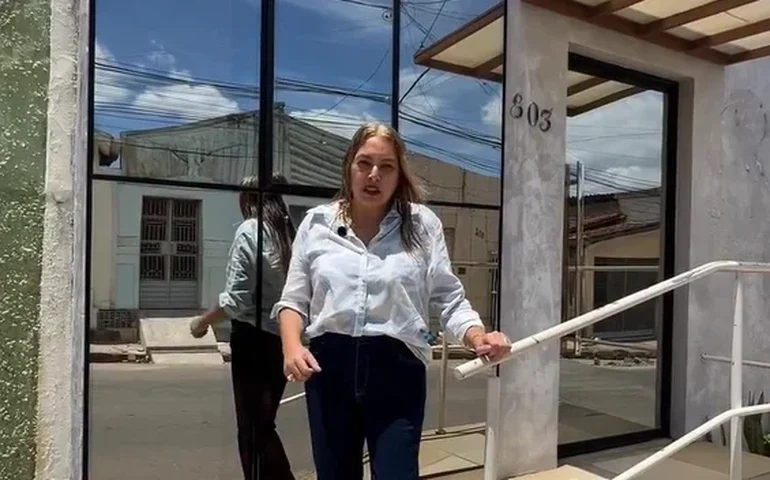 Em vídeo, vice-prefeita Sheila diz que não tem gabinete na prefeitura desde janeiro de 2025 e que prefeita e ainda exonerou todos seus servidores