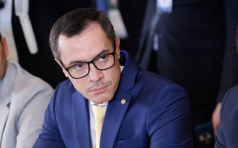 Comissão aprova prazo de 60 dias para início de tratamento de autismo no SUS e em planos de saúde