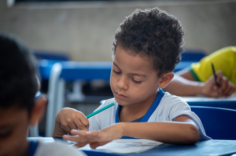 Número de crianças leitoras nas redes públicas de Alagoas avança quase 200%