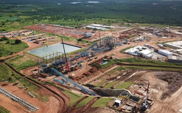 IMA identifica possíveis sinais de poluição em riacho de Craíbas