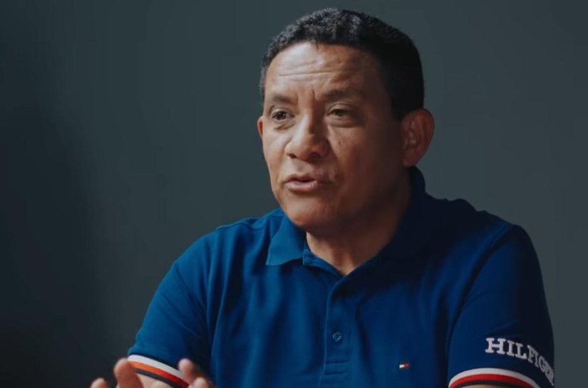 'Filho da Verdureira': Júlio Cezar aposta em origens simples e trabalho prestado para conquistar Alagoas