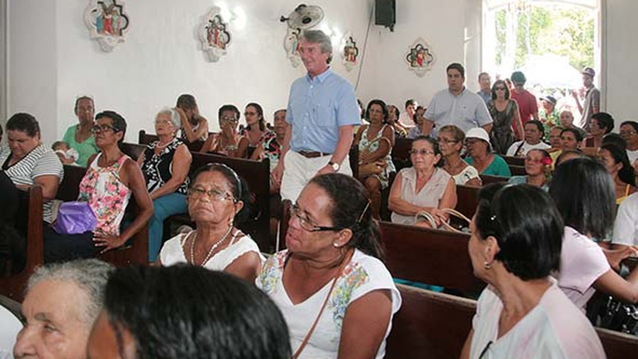 Procissão de Santo Amaro reúne milhares de fieis em Paripueira