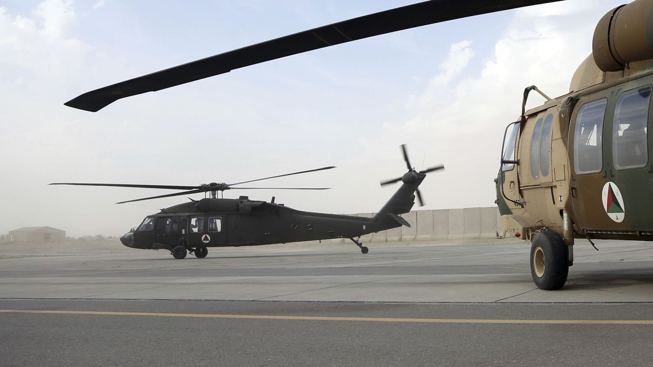 Black Hawk: Rio vai usar helicóptero de guerra para operações urbanas de combate ao crime