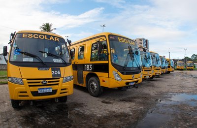 Seduc apoia encontro sobre transporte escolar com representantes de 52 municípios alagoanos