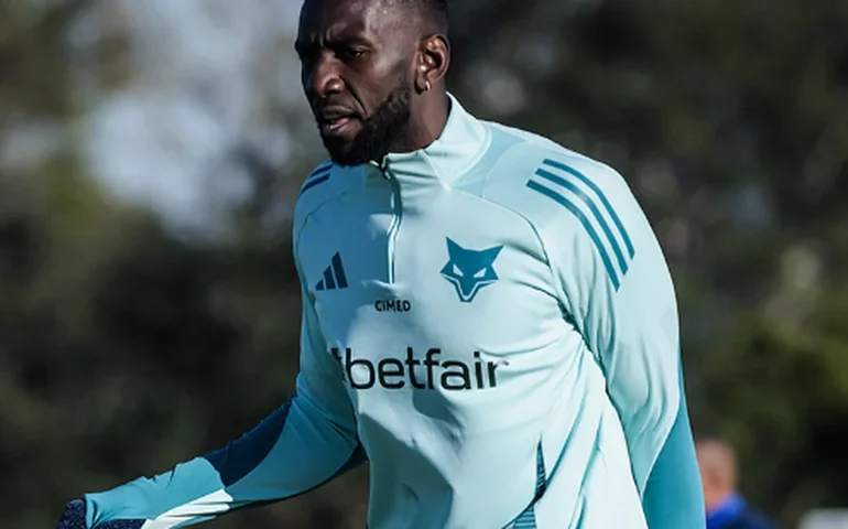 Bolasie marca e time alternativo do Cruzeiro estreia no Mineiro com vitória sobre Tombense