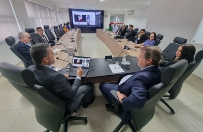 Juiz Sandro Augusto palestra para membros do MP/AL sobre processo penal fraterno