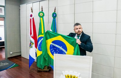 Projeto de Lei de Thiago Prado propõe momentos cívicos nas escolas municipais de Maceió