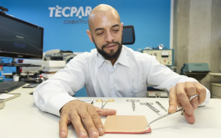 Incubada pelo Tecpar, startup produz pele artificial para simular cirurgias veterinárias