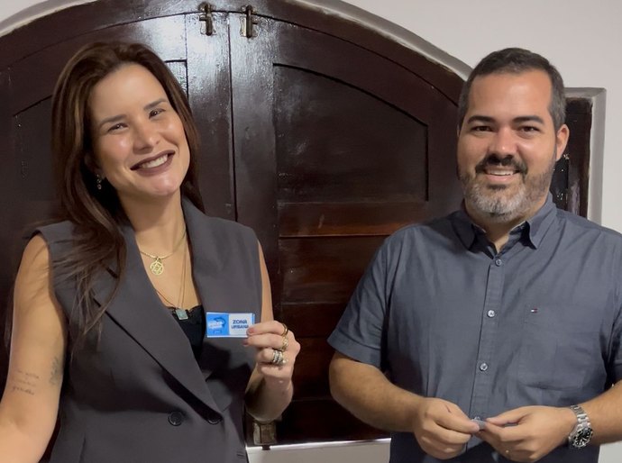 Prefeita Ceci reforça tradição e inicia entrega das fichas do Programa Peixe do Povo em Atalaia