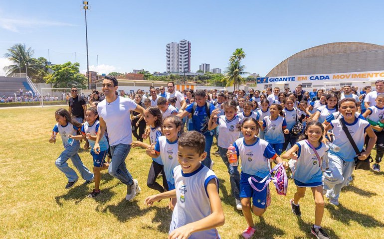JHC entrega Gigantão e marca nova era para o esporte e educação em Alagoas
