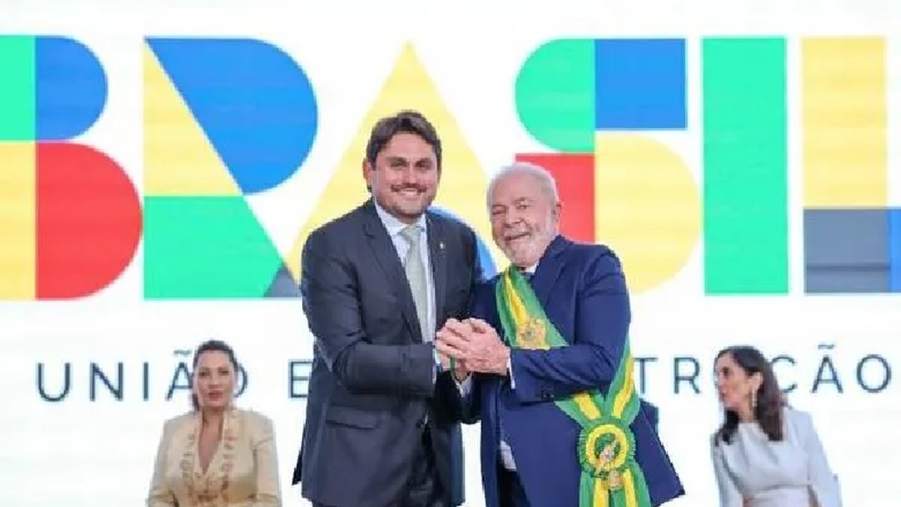 Lula se reúne com Juscelino Filho em meio às acusações contra o ministro