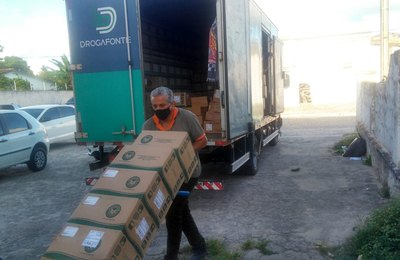 Secretaria de Saúde de Penedo recebe novo lote de medicamentos básicos