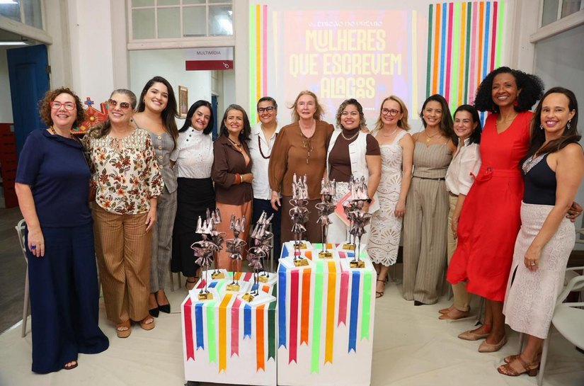 Servidoras da Uncisal são homenageadas no Prêmio Mulheres que Escrevem Alagoas