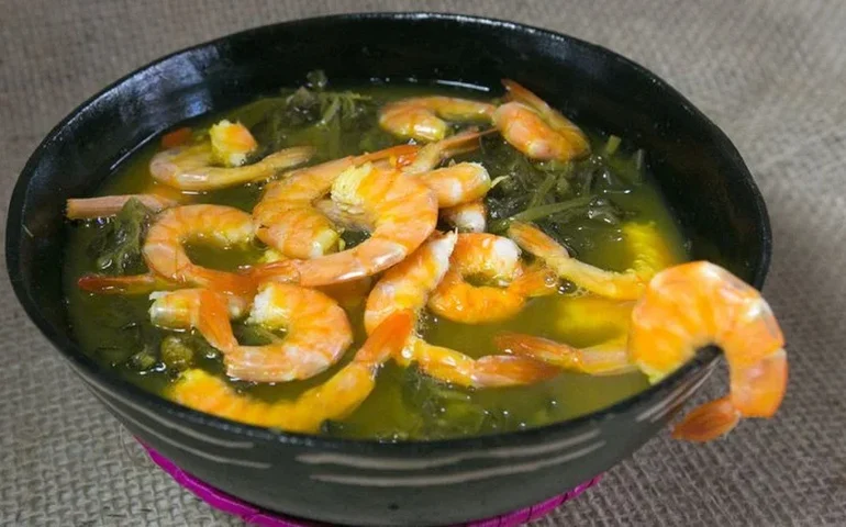 Saber amazônico: tacacazeiras são agora patrimônio cultural do Brasil