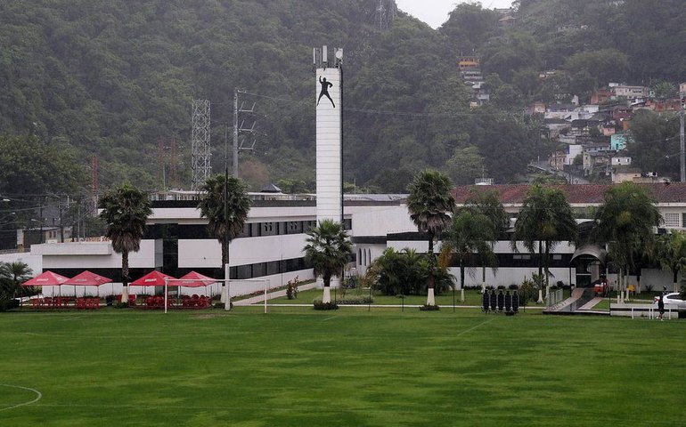 Governo federal autoriza leilão de terreno do CT Rei Pelé, do Santos