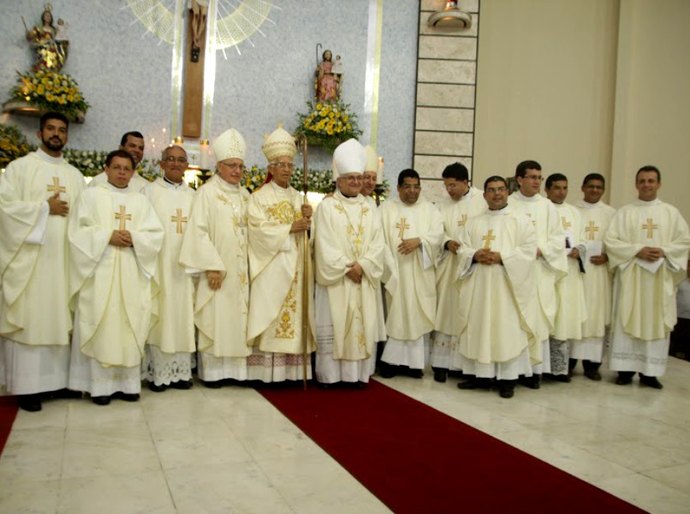 Bispo Hildebrando faz 90 anos e recebe diversas homenagens em Arapiraca