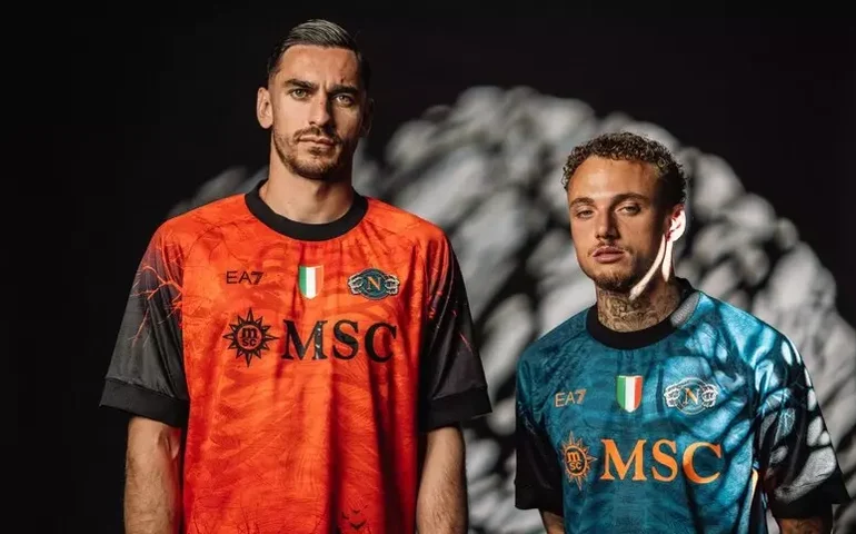 Napoli apresenta uniforme especial de Halloween
