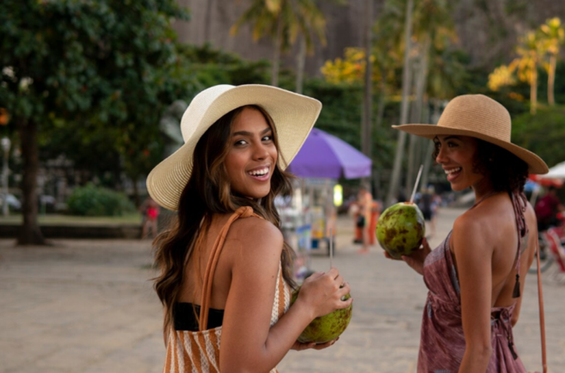 Em abril, turistas estrangeiros contribuem com quase R$ 4 bilhões na economia brasileira