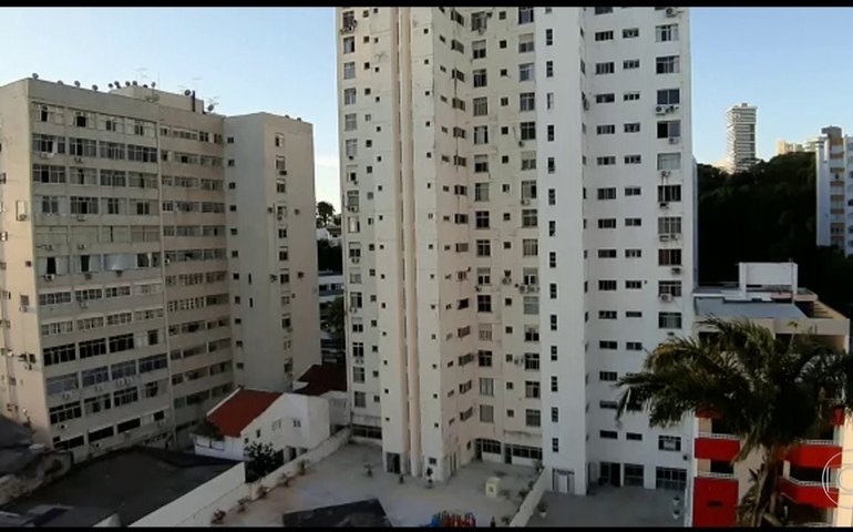 No Rio, moradores da zona sul promovem panelaço contra Bolsonaro