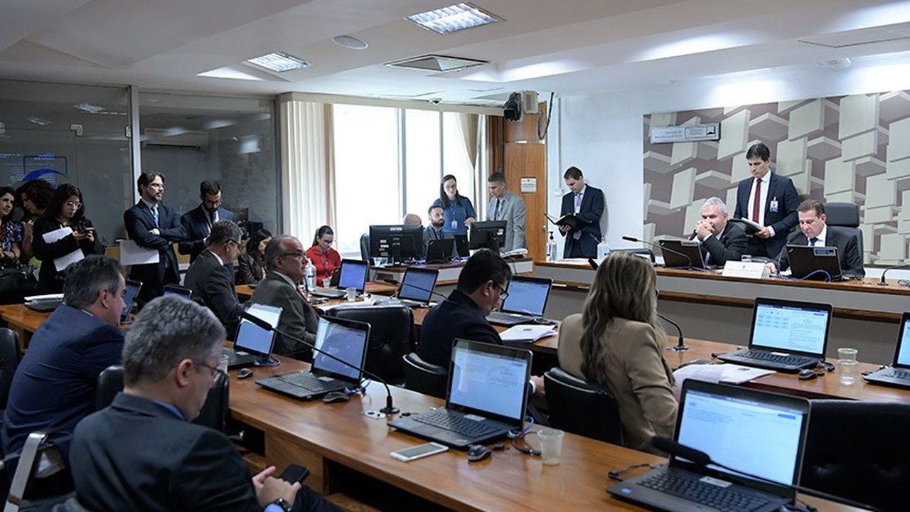 CAE aprova possibilidade de mediação tributária na cobrança de impostos