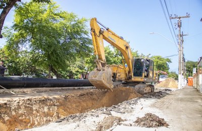 Renasce Salgadinho: Prefeitura implanta mais de 3.460 metros de rede de esgotamento sanitário 