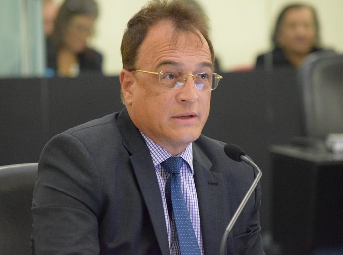 Galba Novaes solicita criação de Delegacia da Mulher em Rio Largo